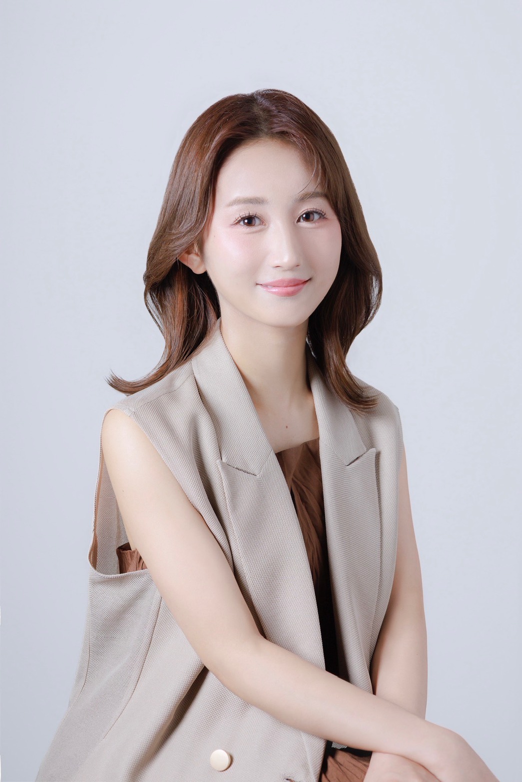 中島 彩実華 / Nakashima Amika